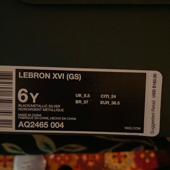 Lebron 16 - Picture 6 of 6